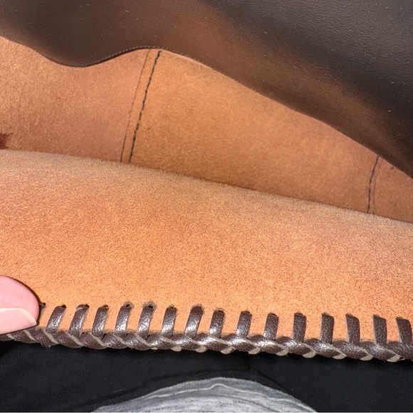 Custom Brown Embossed Crossbody Bag with Flap Closure Western Style Shoulder Bag - Picture 10 of 11